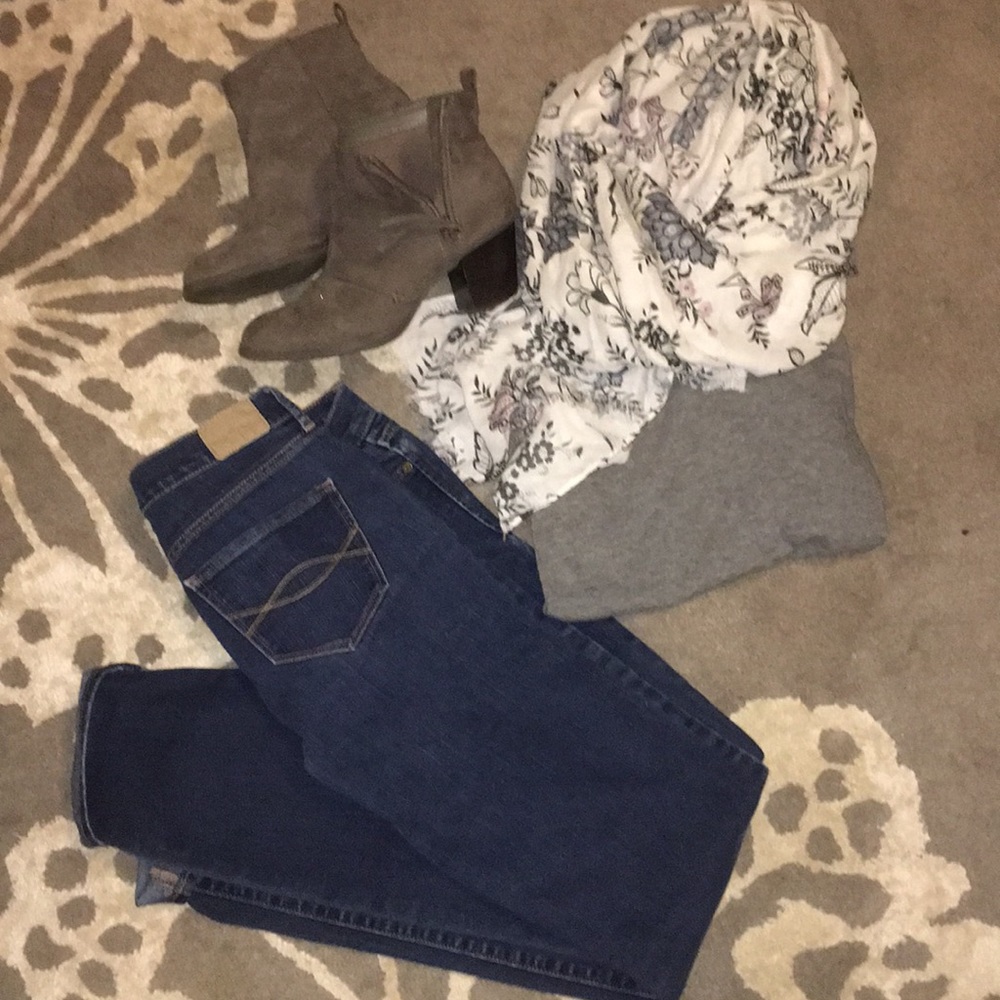 Abercrombie and Fitch Erin 6L jeans!